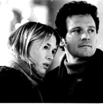 circa 2001 actress renee zellweger and actor colin firth on set of the movie bridget joness diary , circa 2001 photo by michael ochs archivesgetty images 