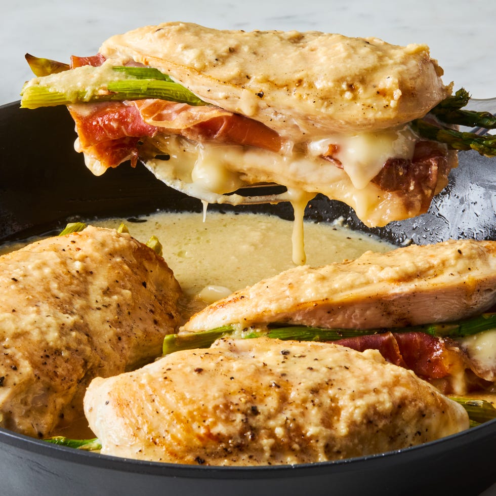 Brie Asparagus and Prosciutto Stuffed Chicken brie asparagus and prosciutto stuffed chicken