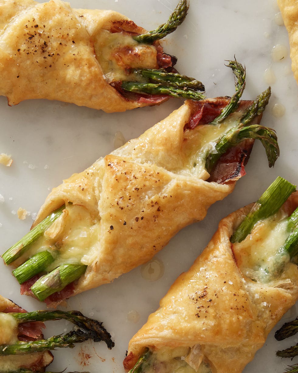 brie, asparagus, and prosciutto wrapped in puff pastry