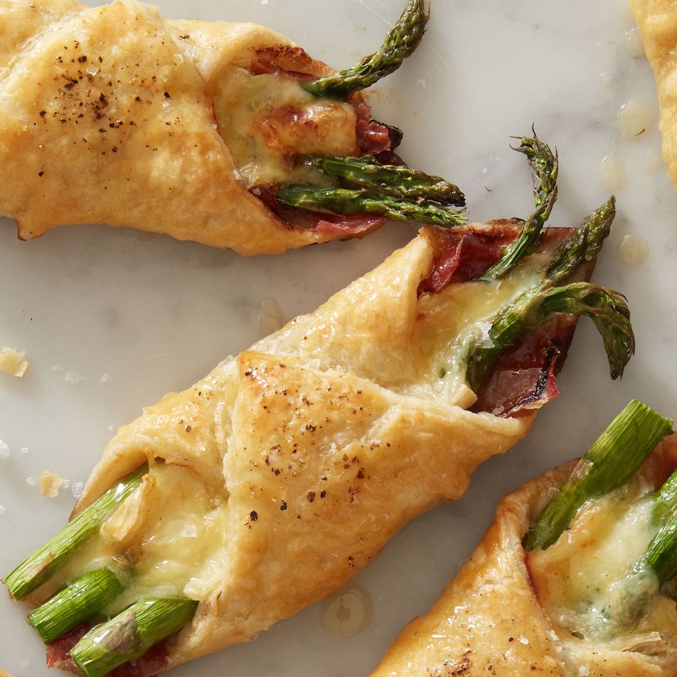 brie, asparagus, and prosciutto wrapped in puff pastry