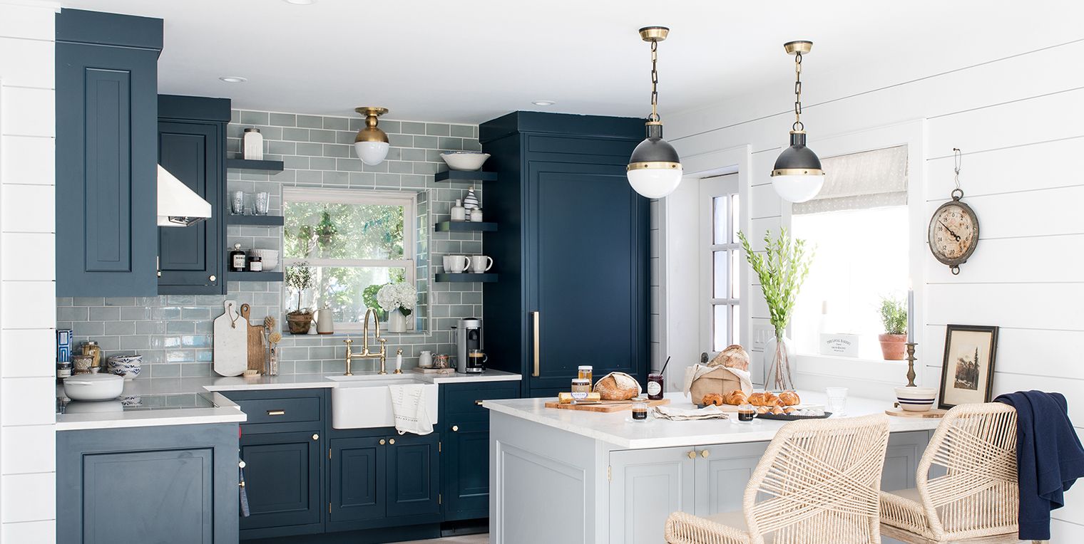 bold blue kitchen cabinets