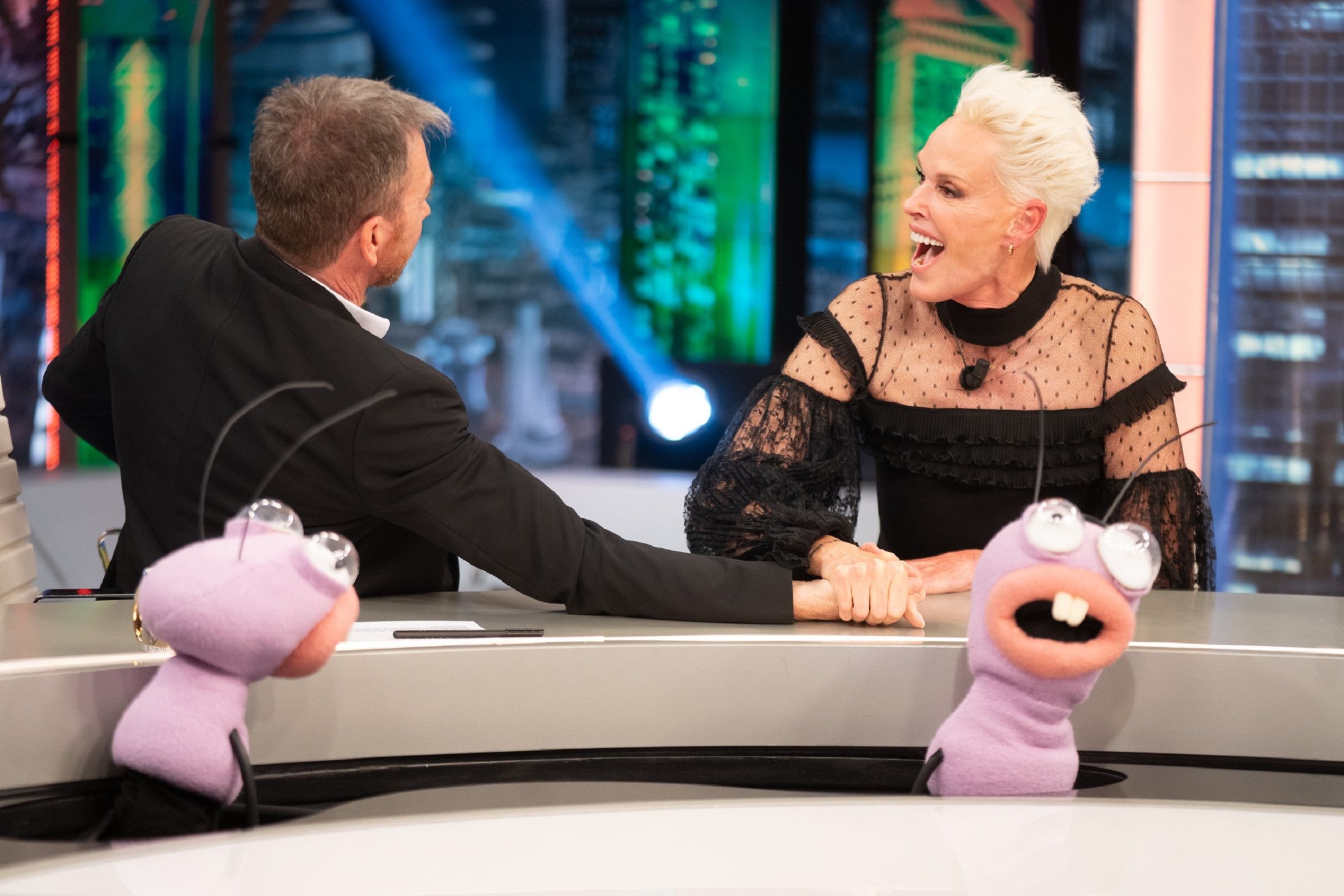 Brigitte Nielsen y Pablo Motos viven su entrevista más sincera pero casi  accidentada