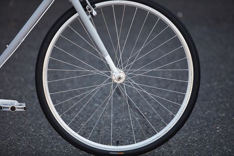 Bicycle wheel, Spoke, Bicycle part, Bicycle tire, Wheel, Rim, Bicycle, Vehicle, Tire, Alloy wheel, 