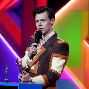 brit awards 2021 fans are confused by harry styles' american accent