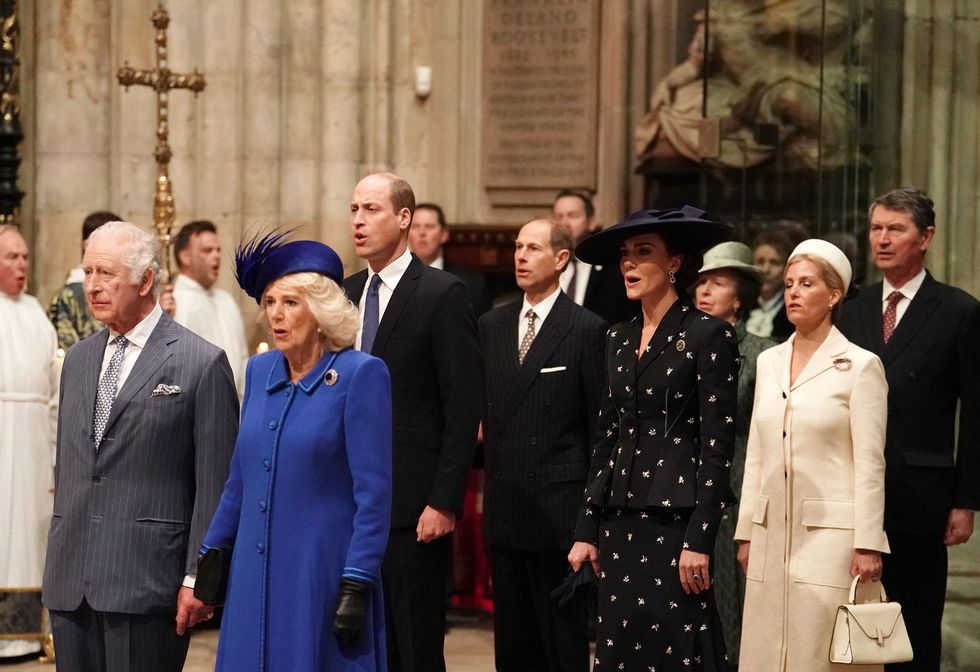 britain commonwealth politics ceremony tribute royals