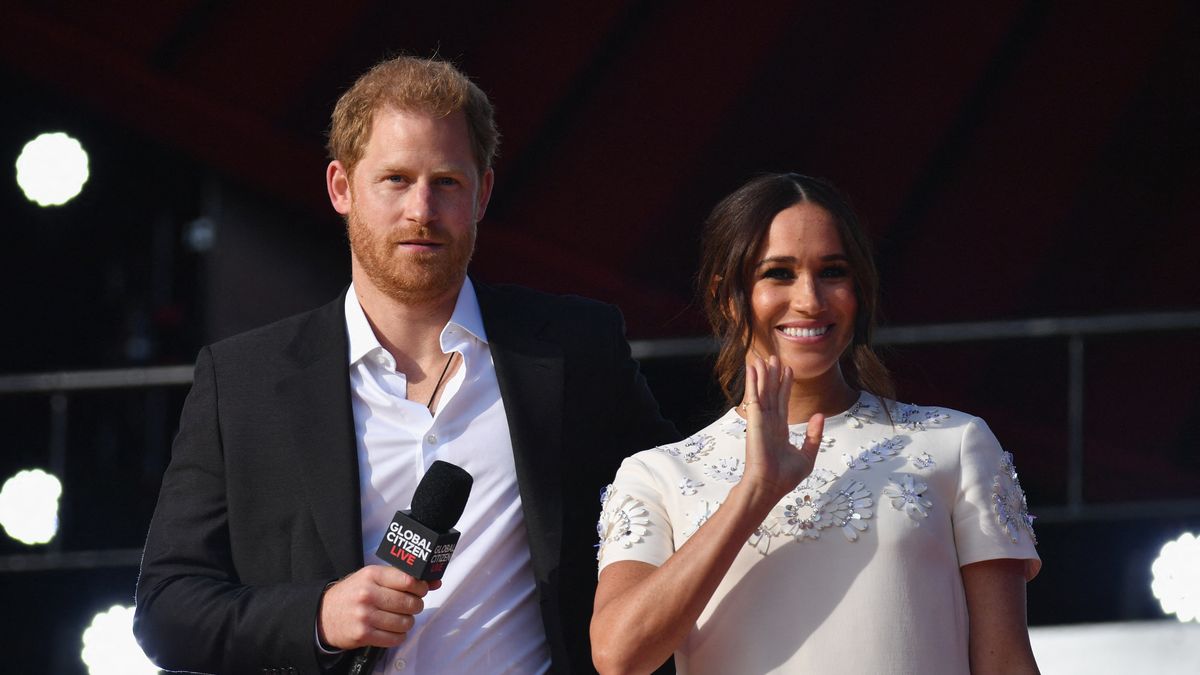 preview for 7 Bombshells from Meghan and Harry’s Oprah Interview