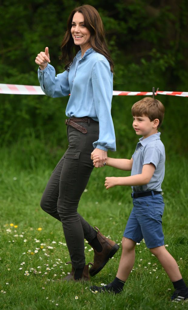 Kate middleton sales deck shoes