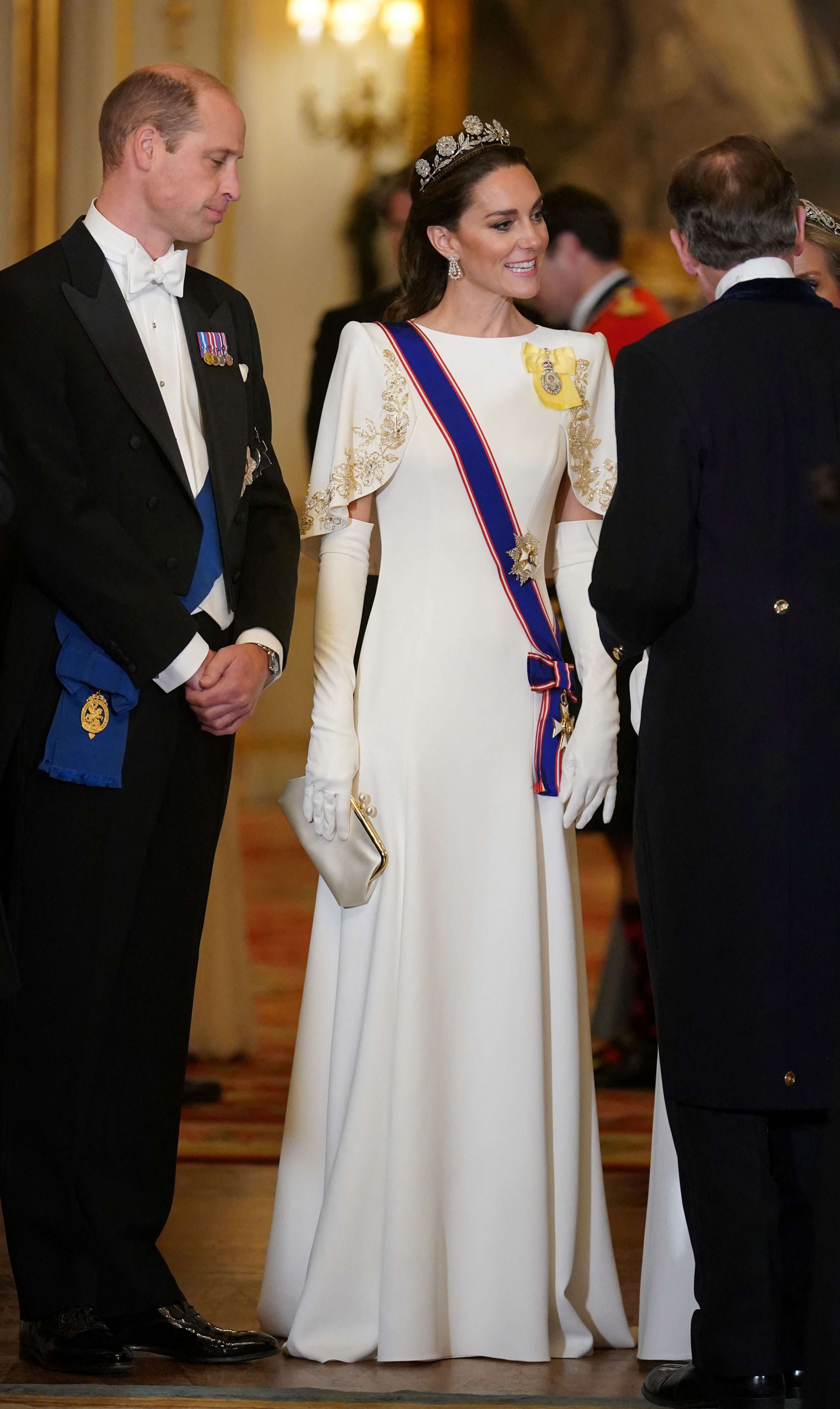 Kate Middleton Wears Strathmore Rose Tiara to State Banquet, Photos