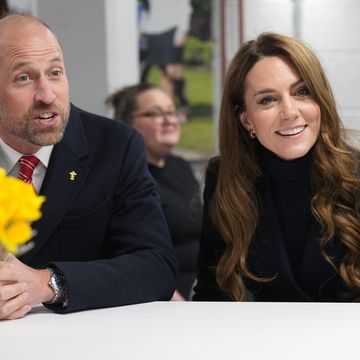 キャサリン妃のブラックスタイル！ 新コートお披露目