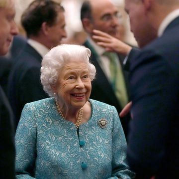 the queen hosts reception to mark the global investment summit