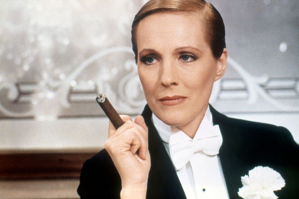 On the set of Victor Victoria