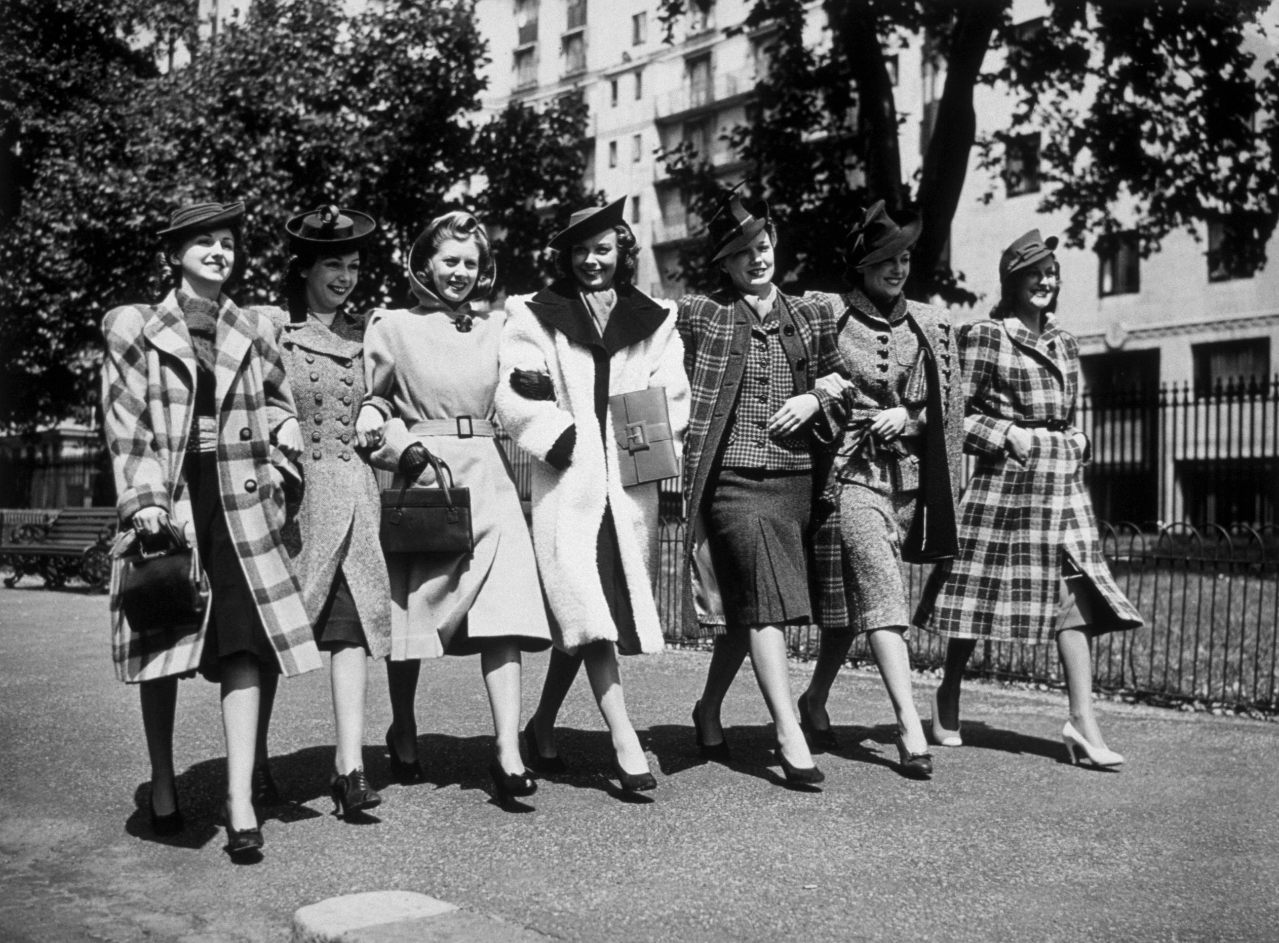 Womens 1940s Winter Fashion