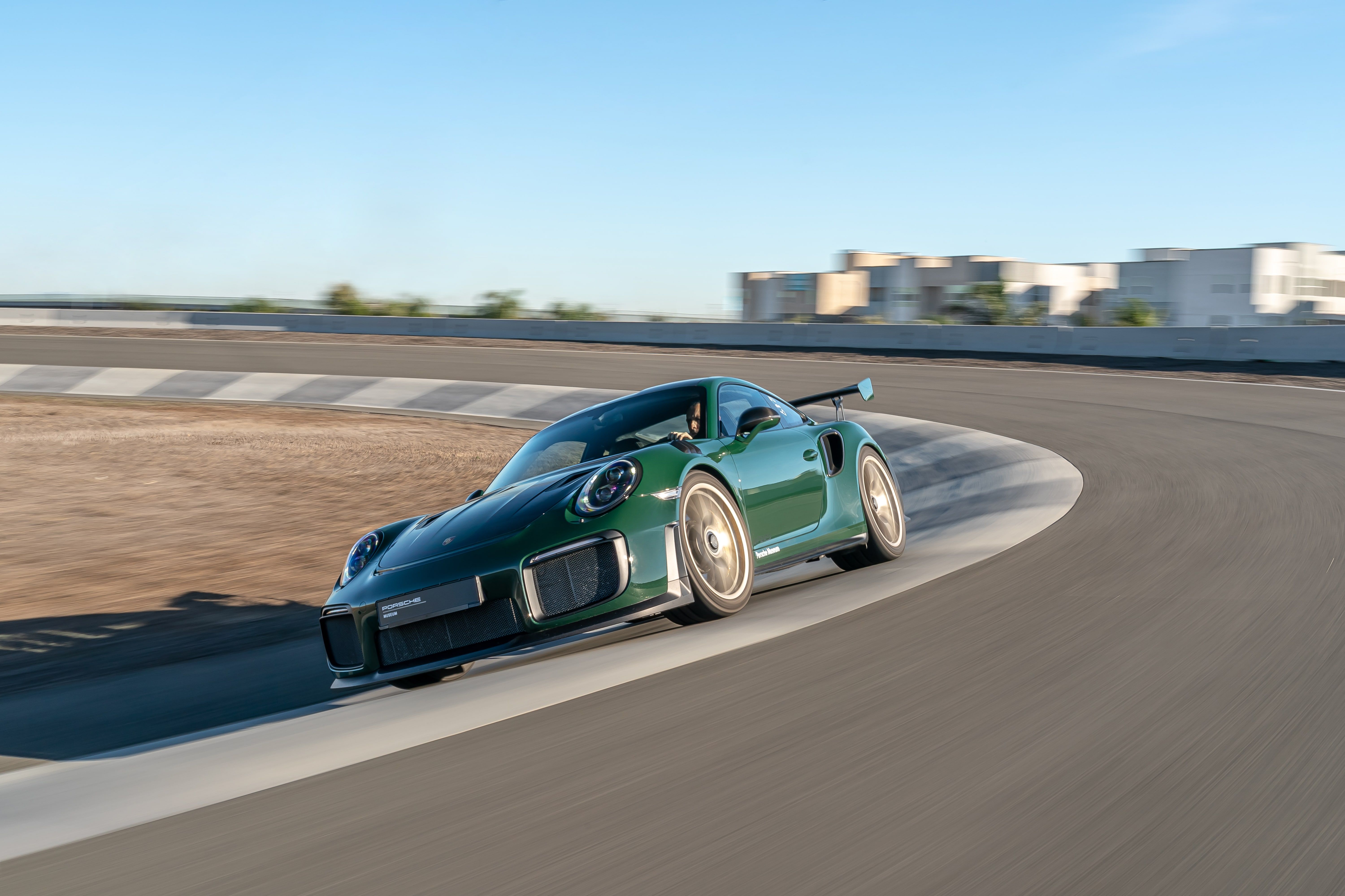 Porsche Mission R Concept Might Be the All-Electric Future of Racing