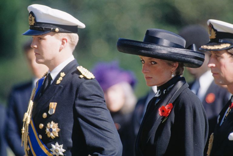Kate Middleton Recreates Princess Diana's Remembrance Day Outfit