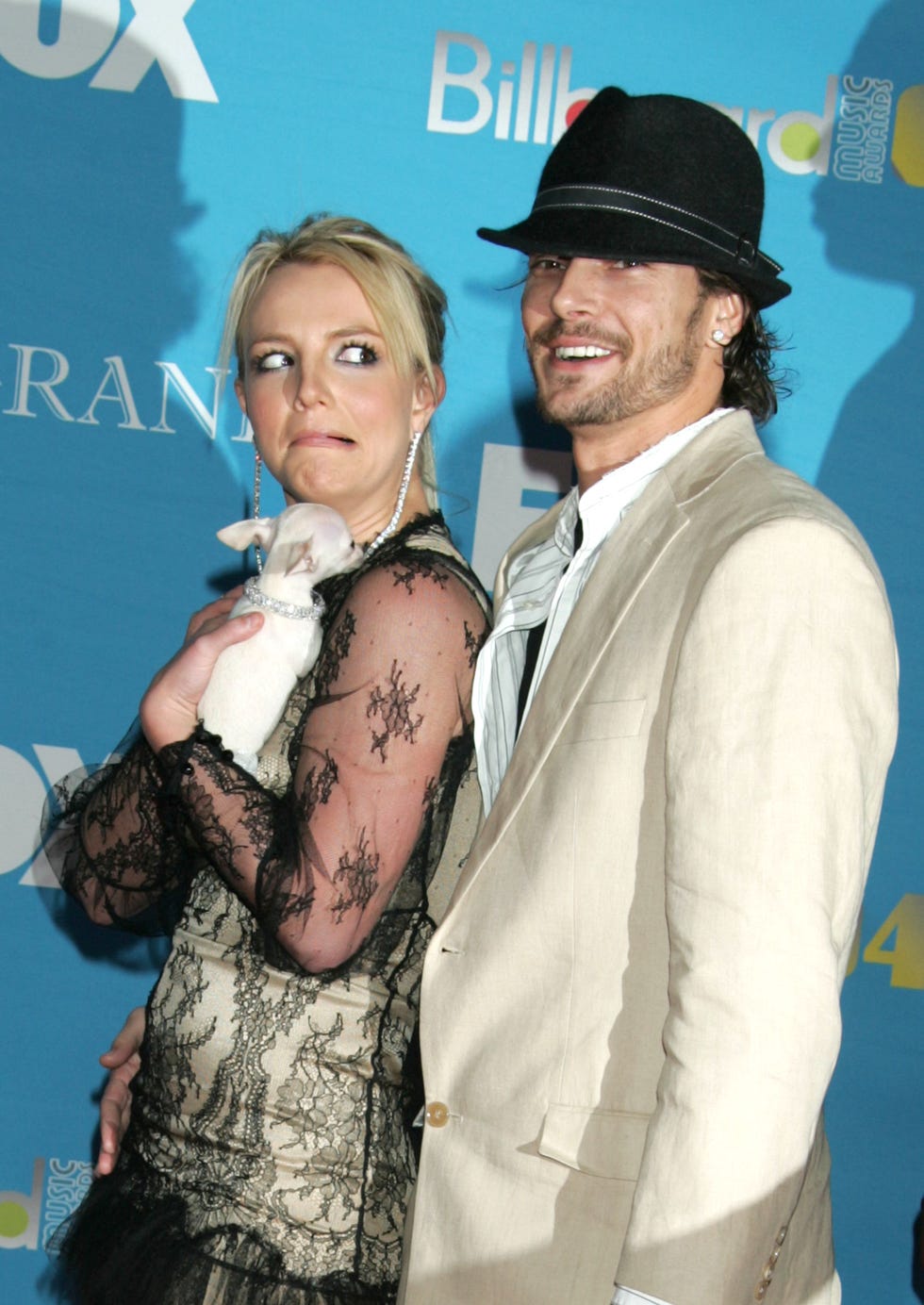 2004 billboard music awards arrivals