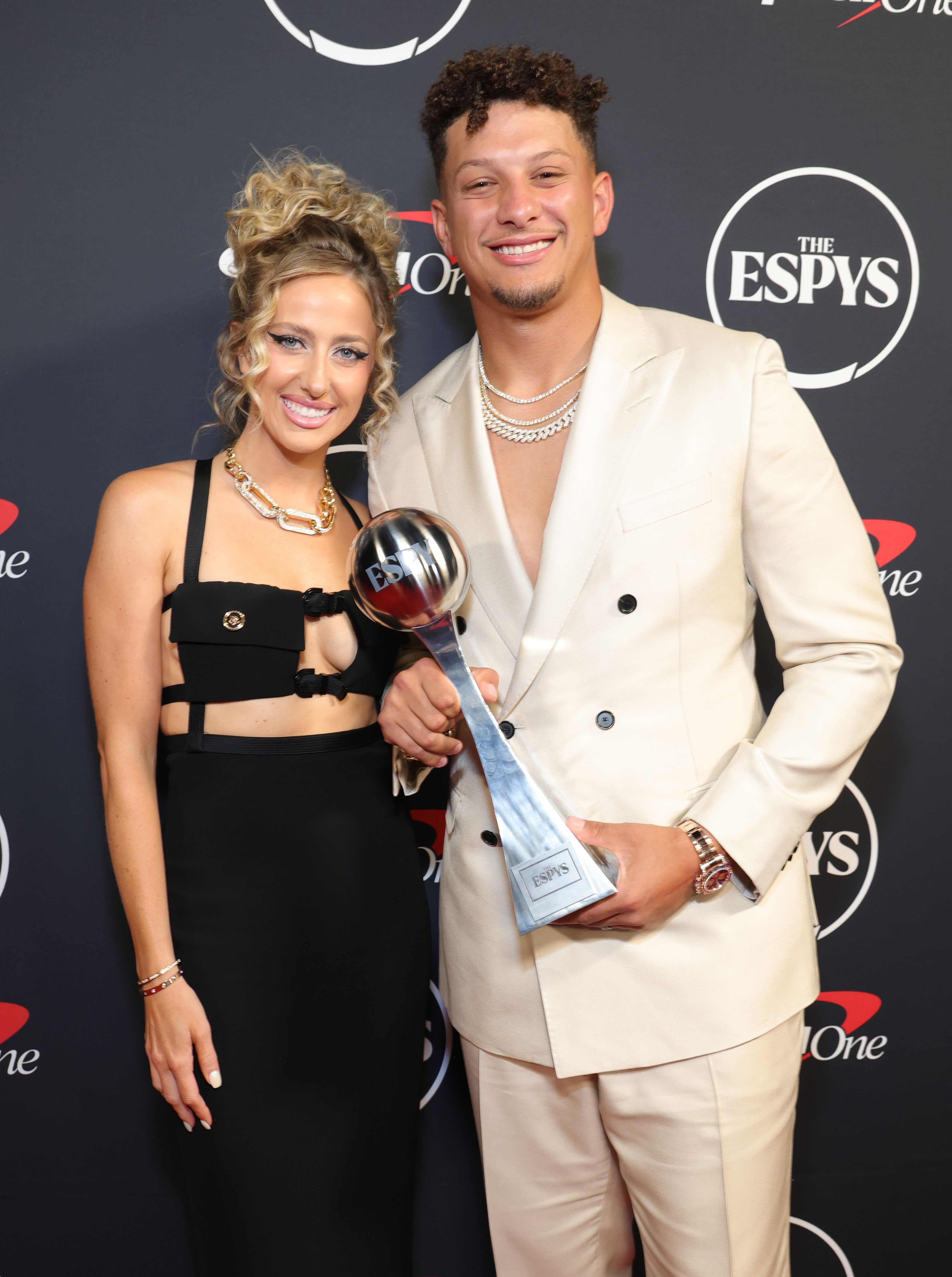Patrick & Brittany Mahomes Are a Winning Team on ESPYS 2023 Red Carpet