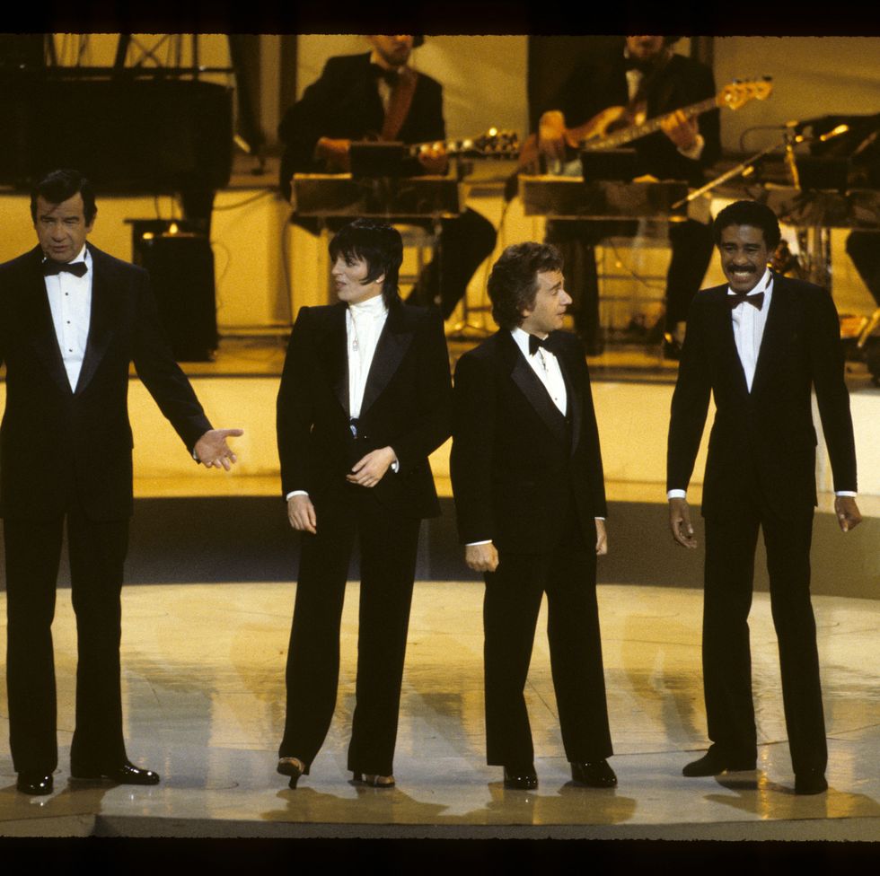 celebrity oscar hosts walter matthau, liza minnelli, dudley moore, richard pryor