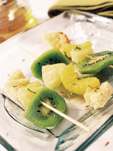 Brochetas de kiwi y piña brochetas de kiwi y piña