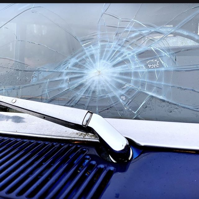 cracked windshield repair, fix chipped windshield glass