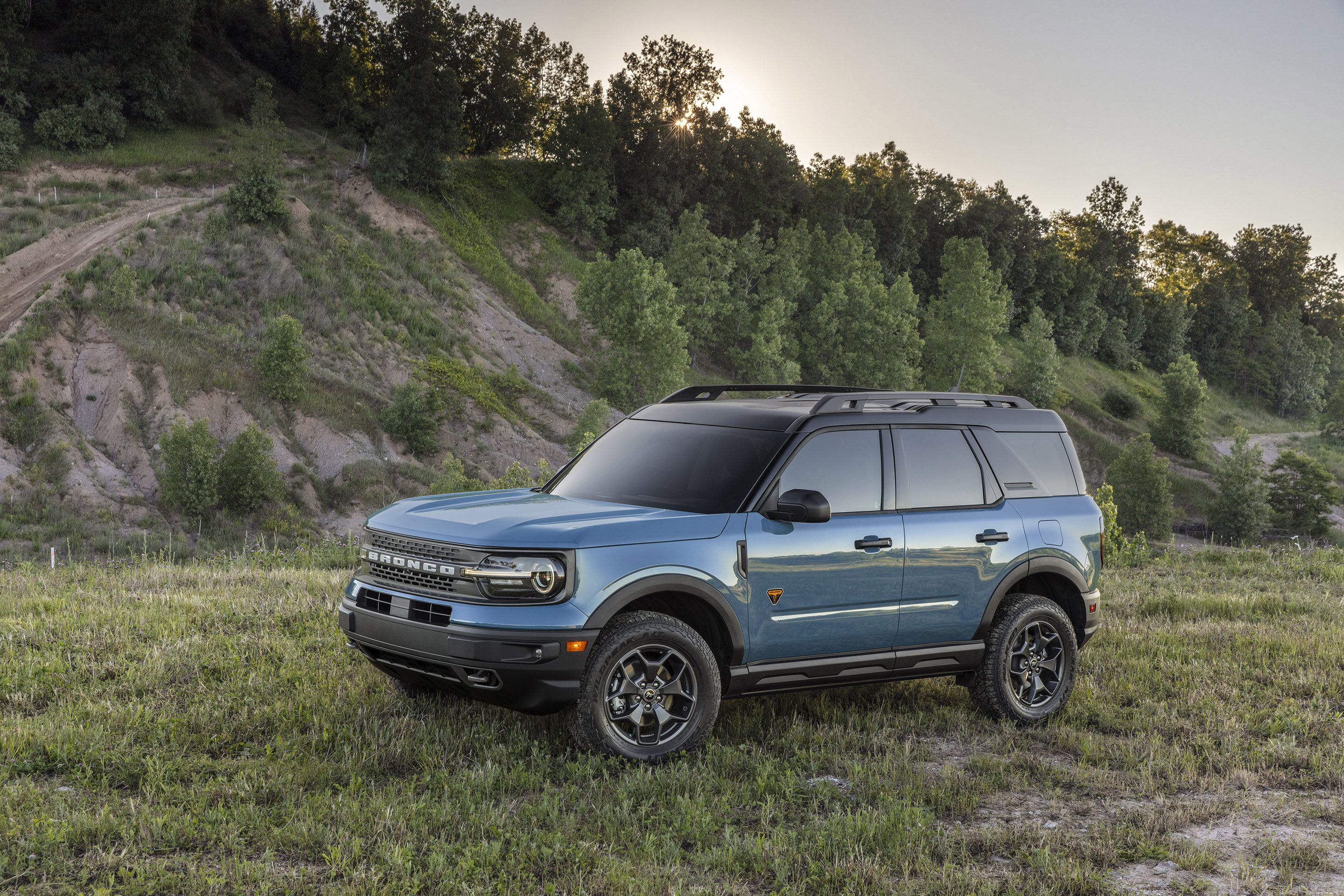 New 2021 Ford Bronco Comes With Removable Top And Can Outcrawl The