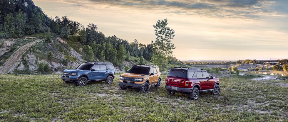 bronco sport is available in 10 different exterior colors, including area 51, cyber orange metallic tri coat and rapid red metallic tinted clearcoat pre production models pictured