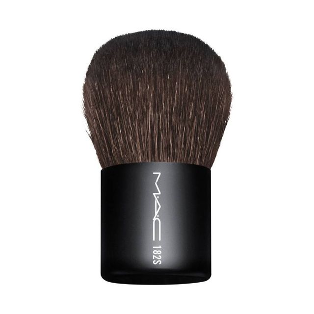 m·a·c   synthetic buffer brush   kwast