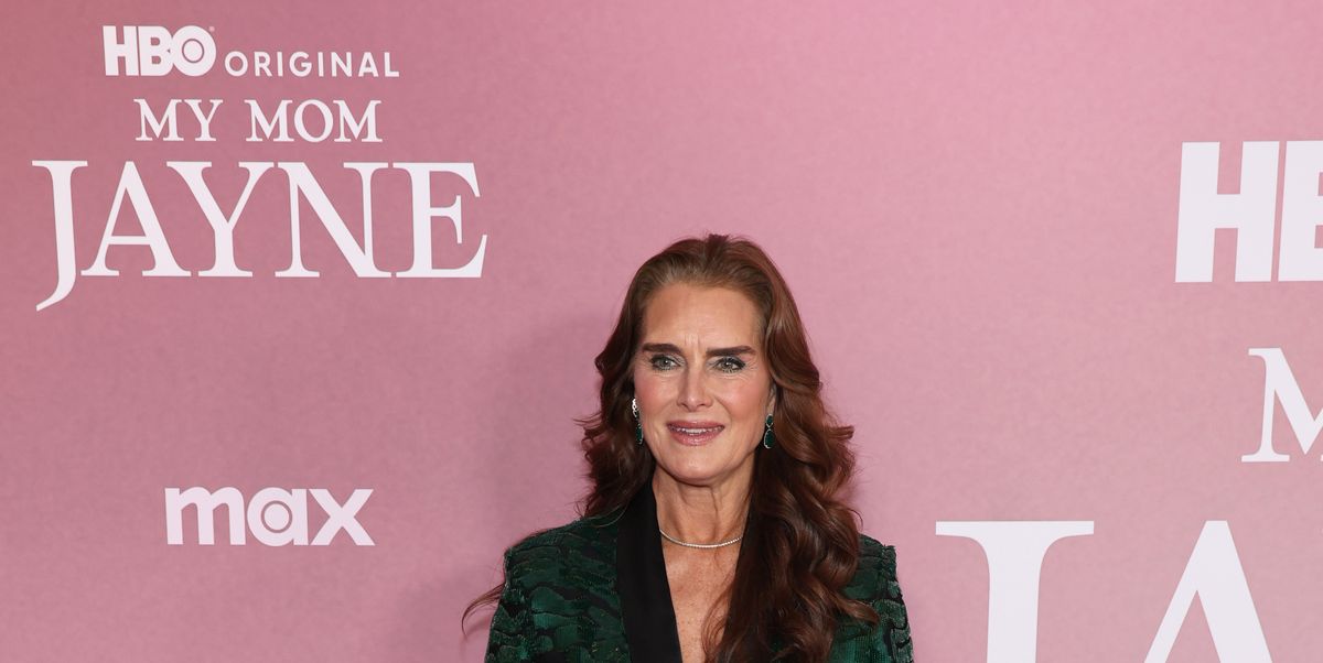 Brooke Shields Sparkles in a Plunging Emerald Green Suit