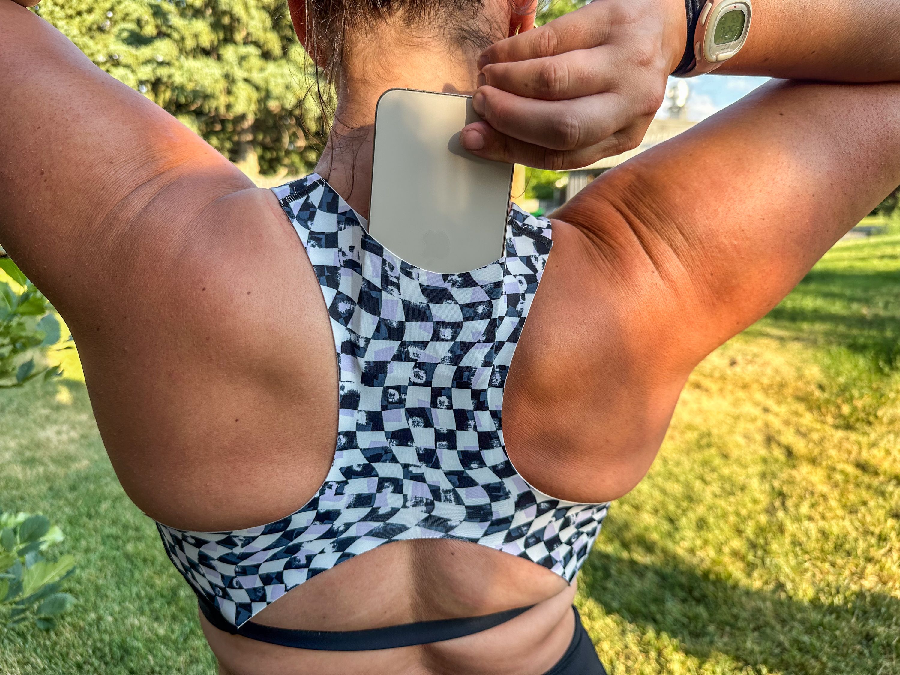 Sports bra with phone pocket in front on sale