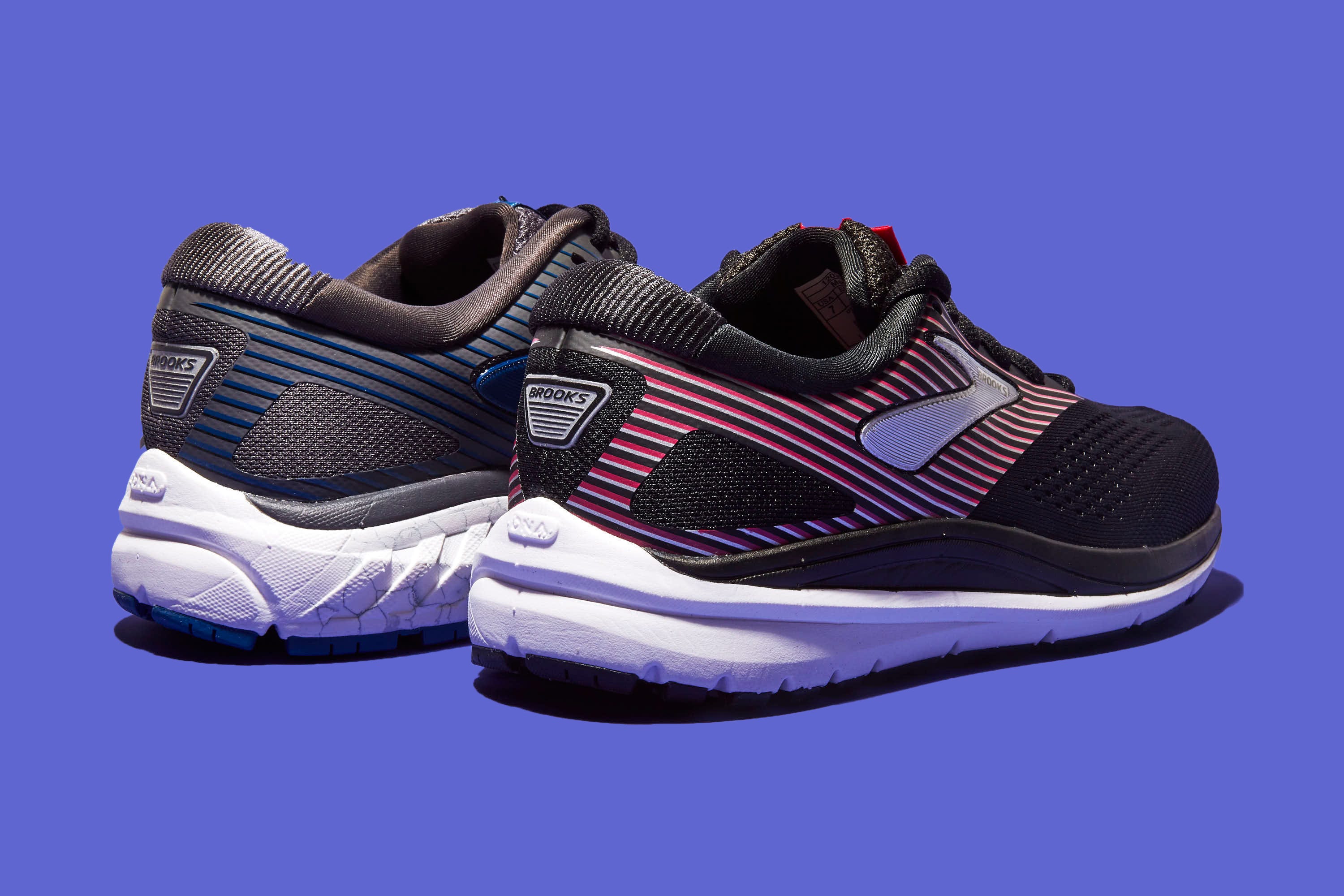 Shoe, Footwear, Running shoe, Outdoor shoe, Athletic shoe, Walking shoe, Tennis shoe, Cross training shoe, Product, Sneakers, 