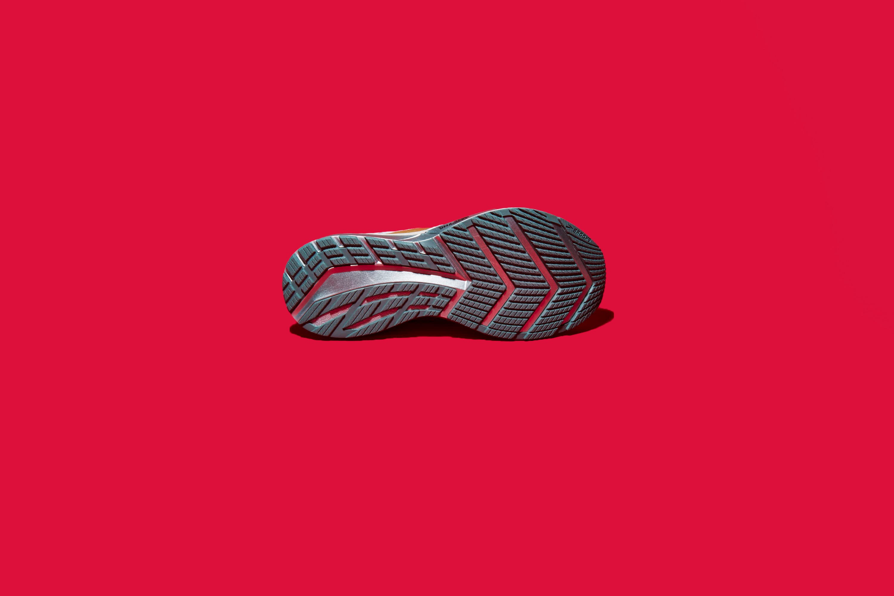 Red, Footwear, Font, Pink, Logo, Line, Illustration, Carmine, Graphics, Heart, 