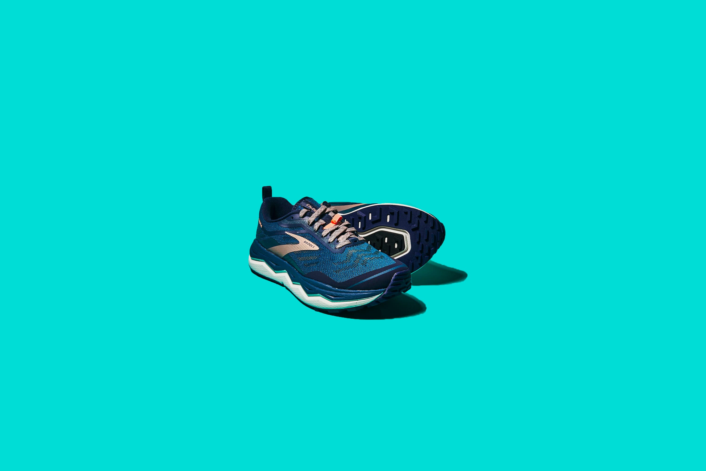 Footwear, Turquoise, Green, Teal, Shoe, Aqua, Font, Athletic shoe, Outdoor shoe, Turquoise, 