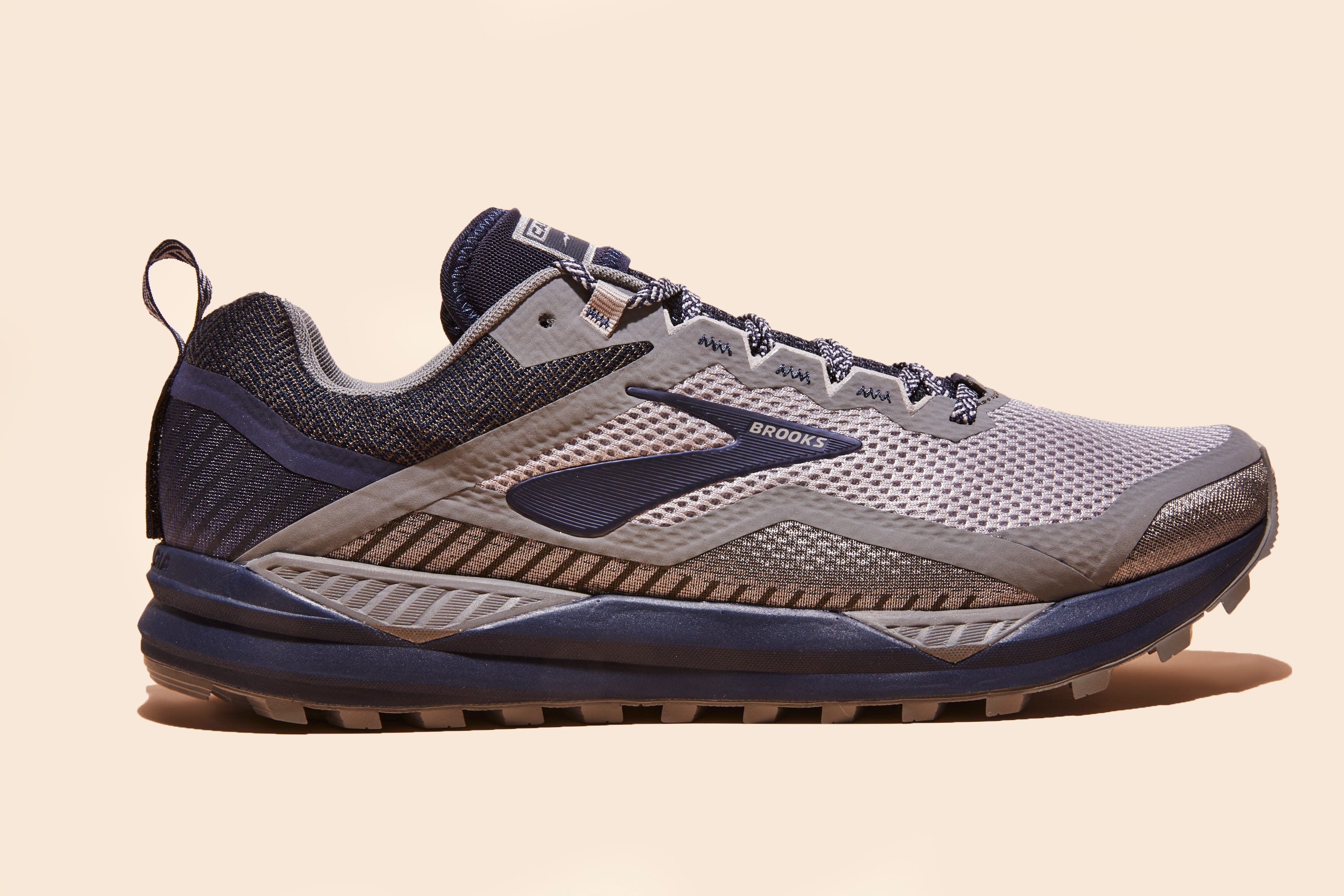 Shoe, Footwear, Running shoe, Outdoor shoe, White, Walking shoe, Black, Cross training shoe, Sneakers, Product, 