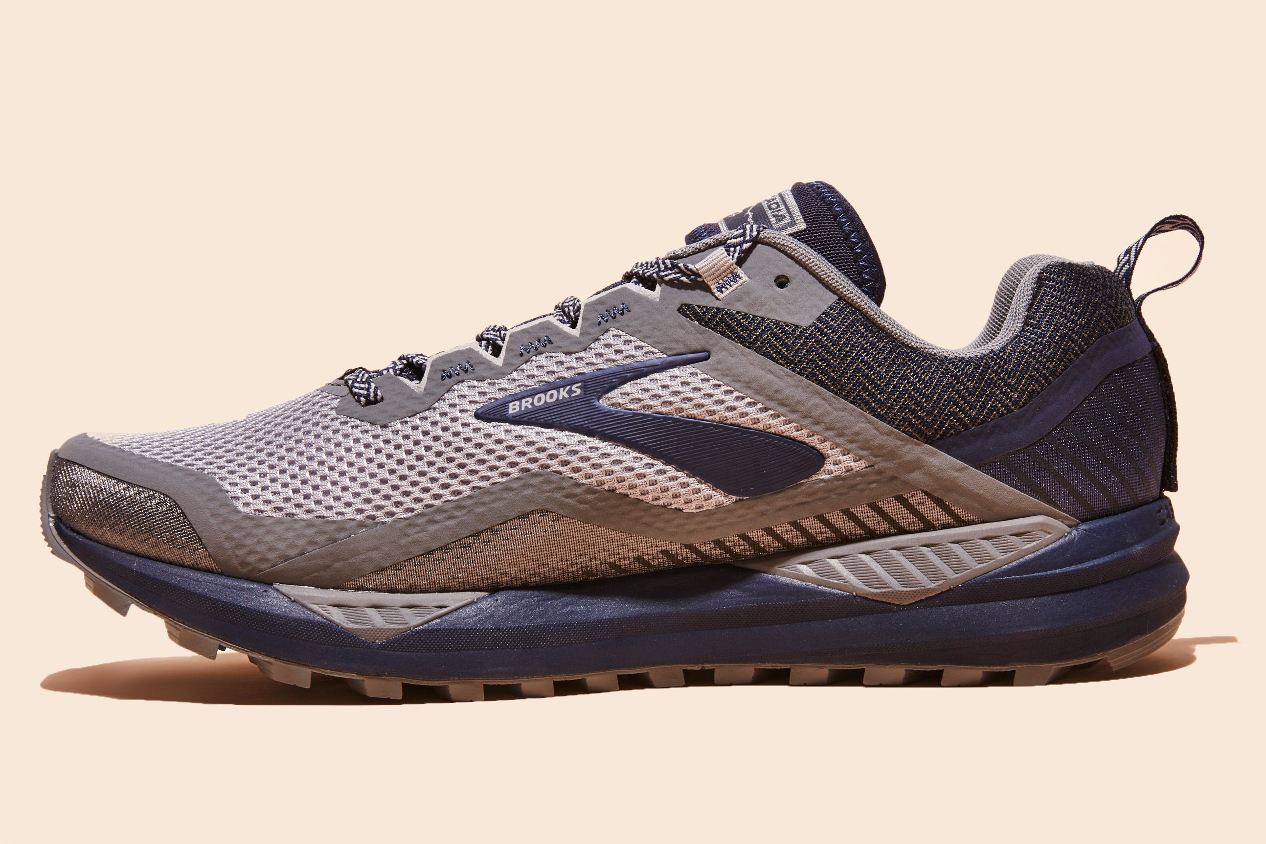 Shoe, Footwear, Running shoe, Outdoor shoe, White, Walking shoe, Black, Sneakers, Product, Cross training shoe, 