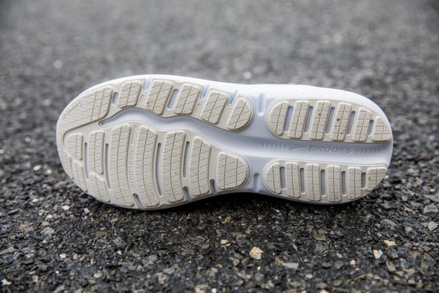brooks ghost max 2
