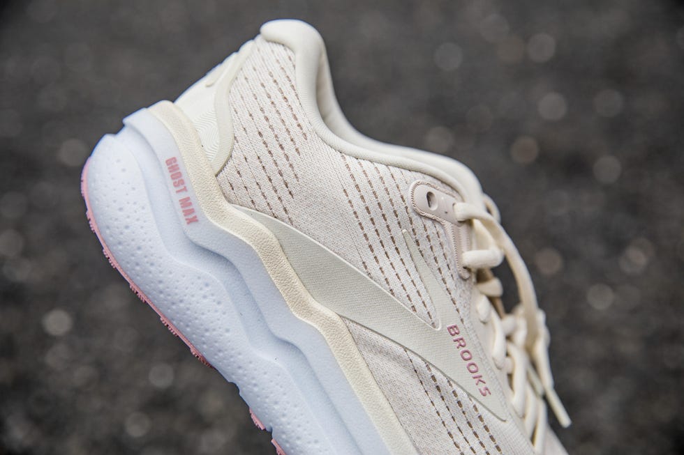 brooks ghost max 2
