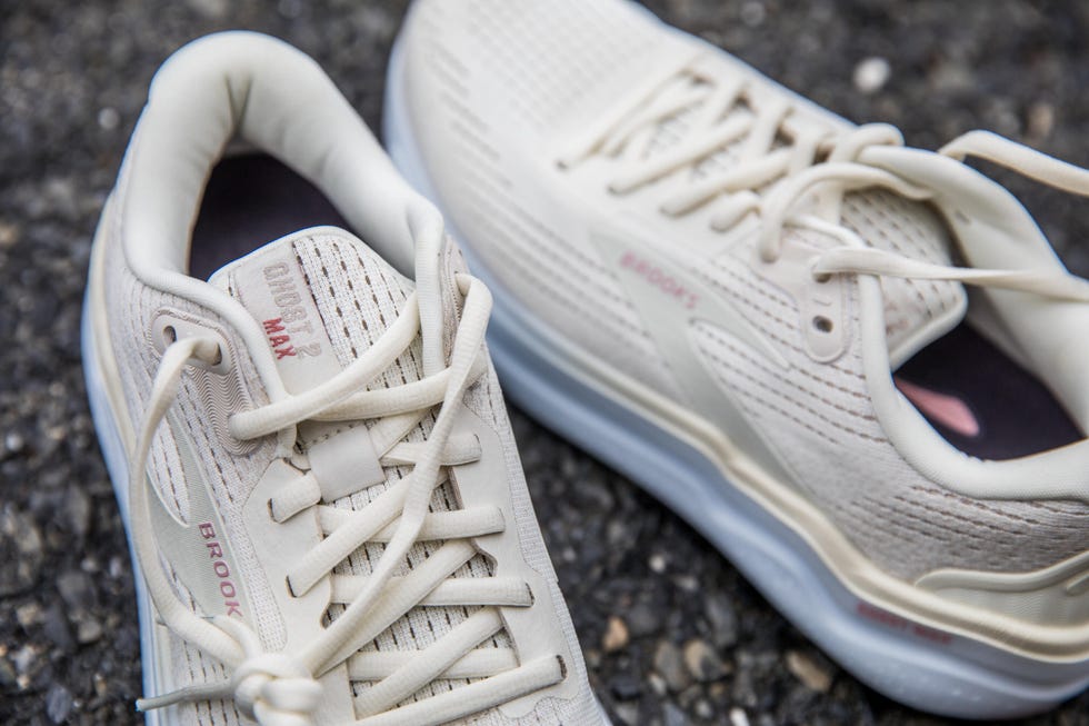 brooks ghost max 2