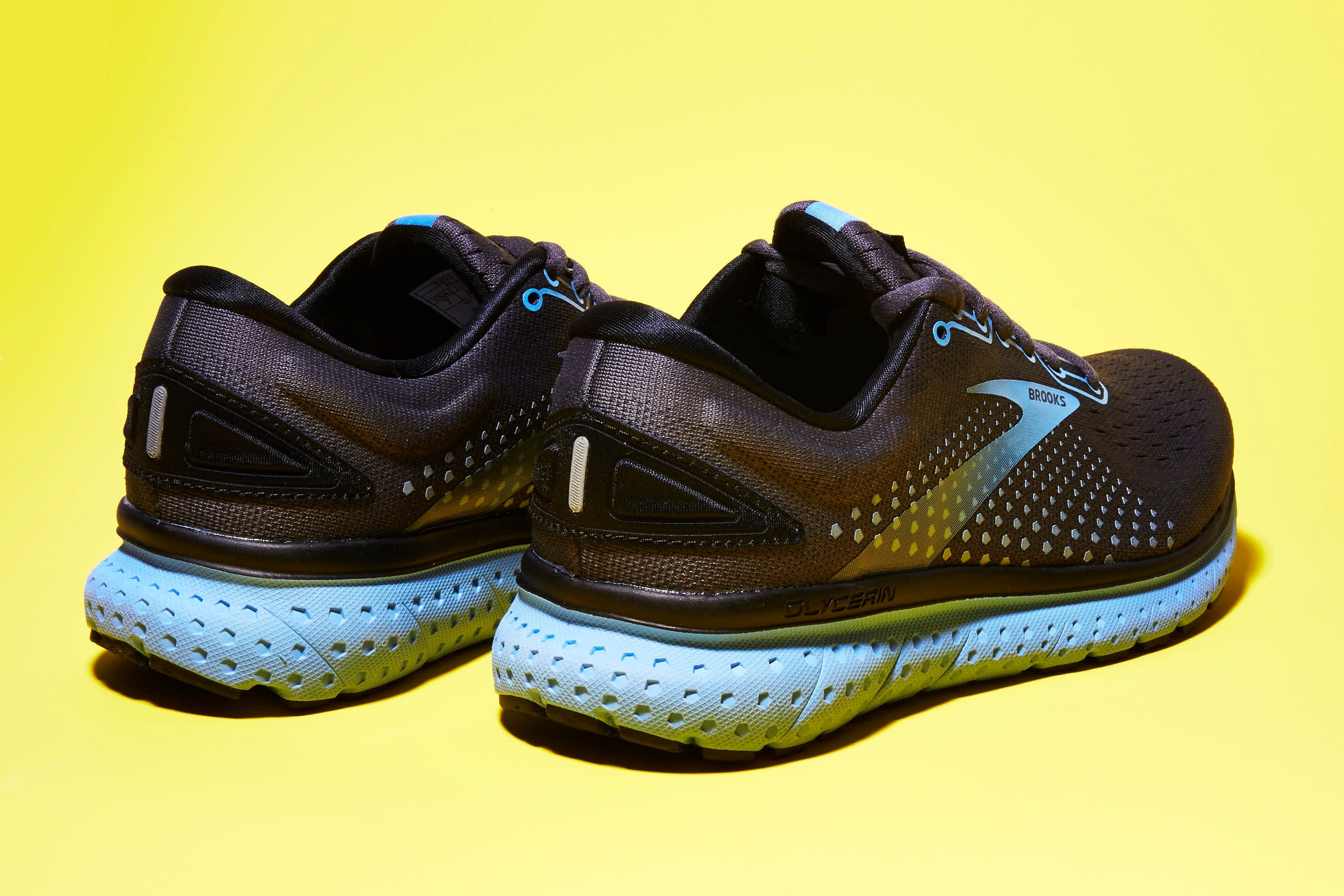 Shoe, Footwear, Outdoor shoe, Running shoe, Walking shoe, Cross training shoe, Product, Yellow, Tennis shoe, Sneakers, 