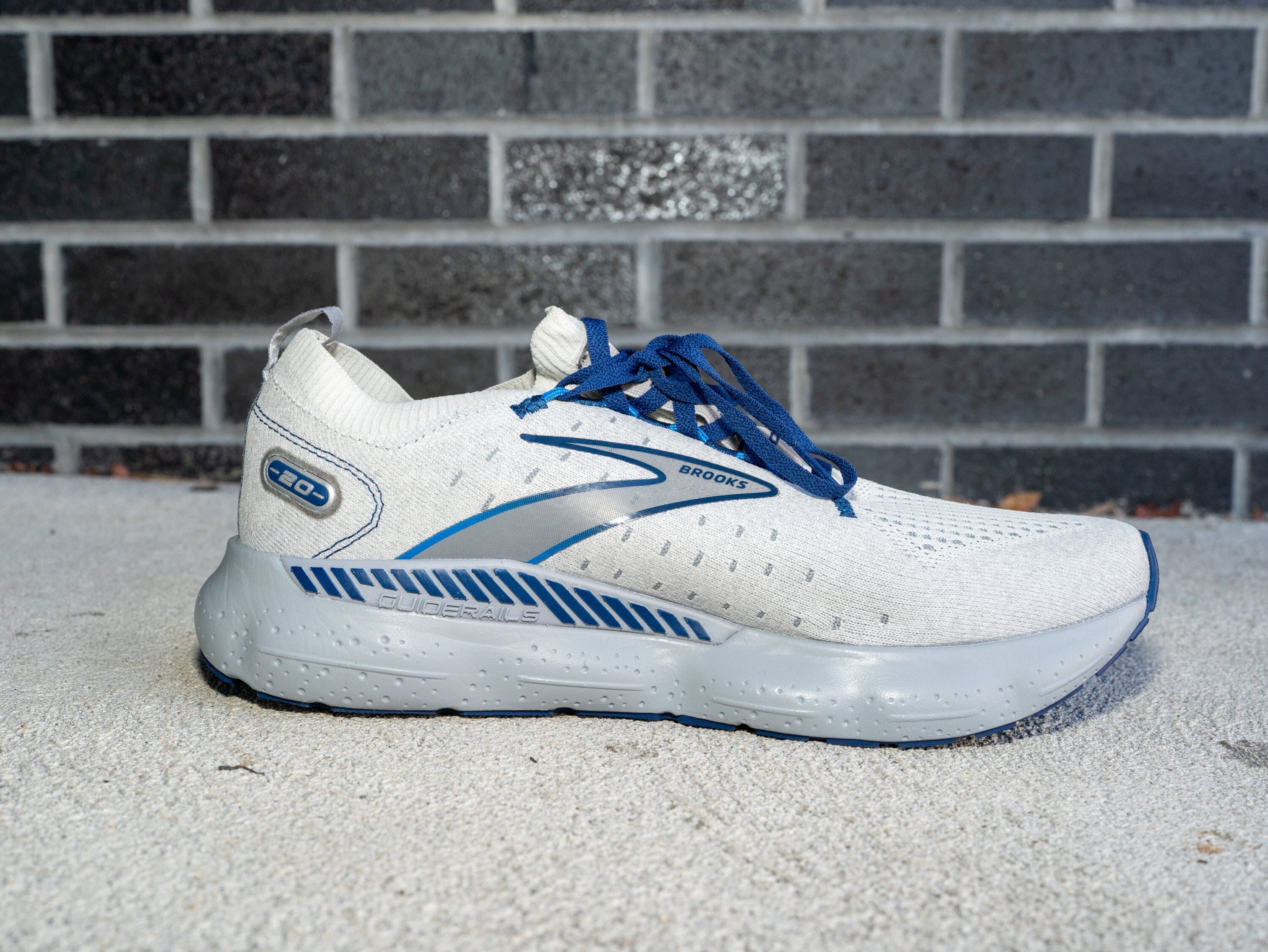 brooks glycerin stealth