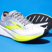 Shoe, Footwear, White, Walking shoe, Running shoe, Outdoor shoe, Sneakers, Tennis shoe, Athletic shoe, Cross training shoe, 