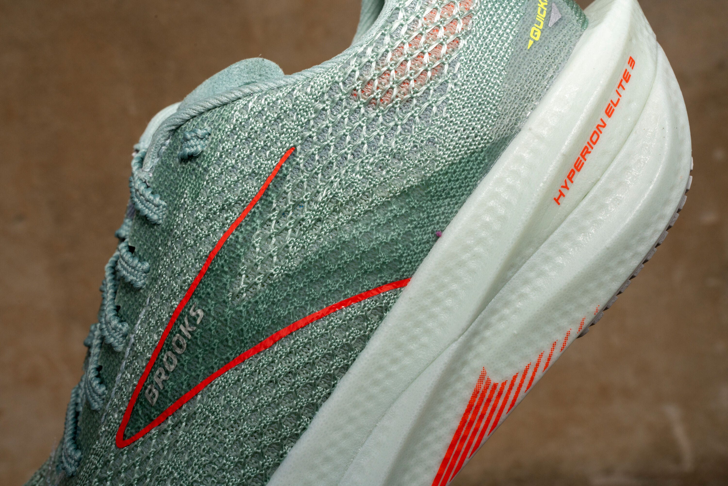 brooks hyperion 3