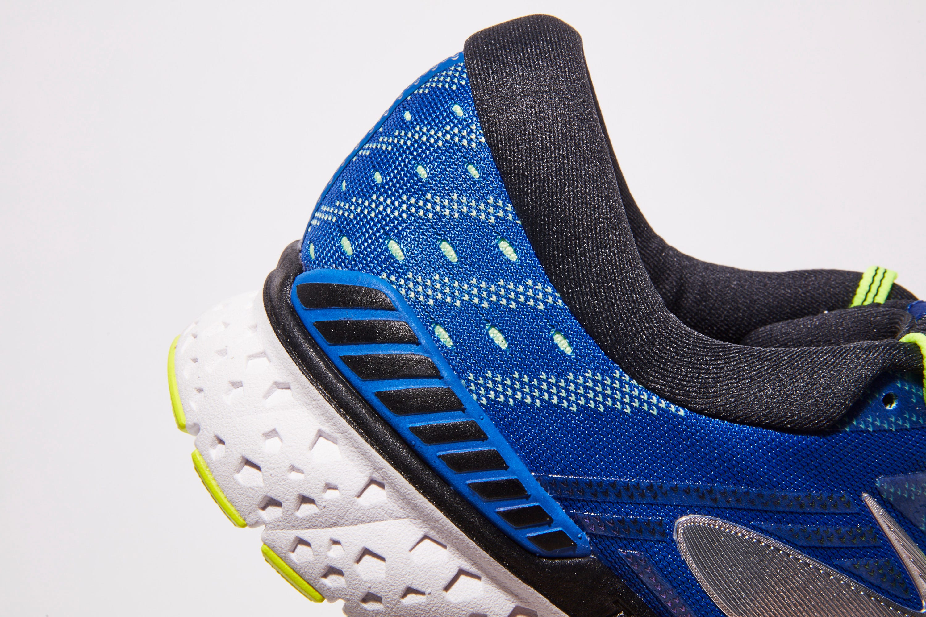 Brooks Transcend 6