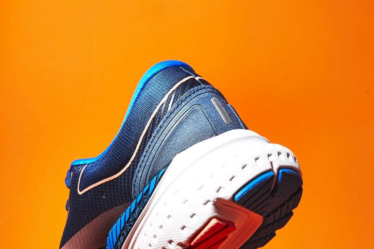 Brooks Transcend 7 Mens Running Shoes (D Standard) (051) - Olympus Sports