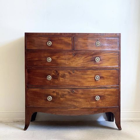 Brown furniture 19th century English mahogany chest of drawers with bow front
