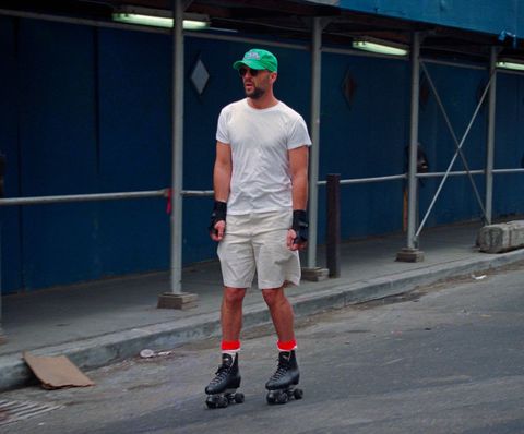 bruce willis on rollerskates in nyc