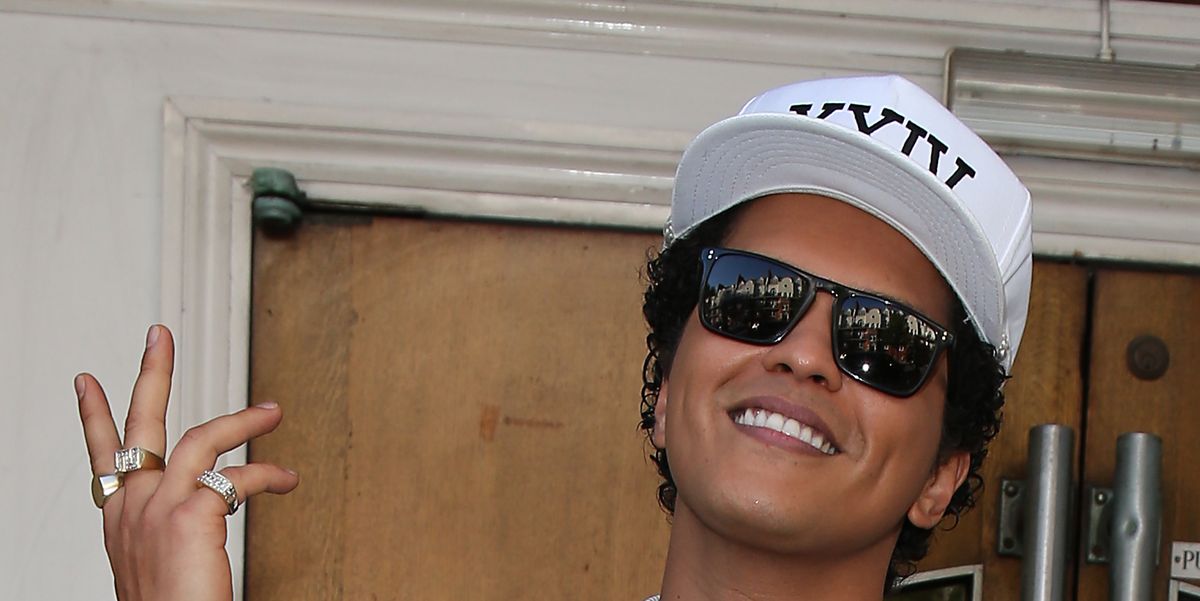 Bruno Mars Wants Us All to Know He's Had Sex with Versace on the Floor
