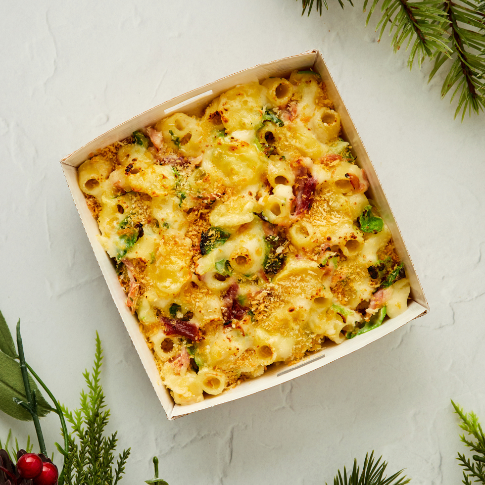 pret brussels sprouts macaroni cheese