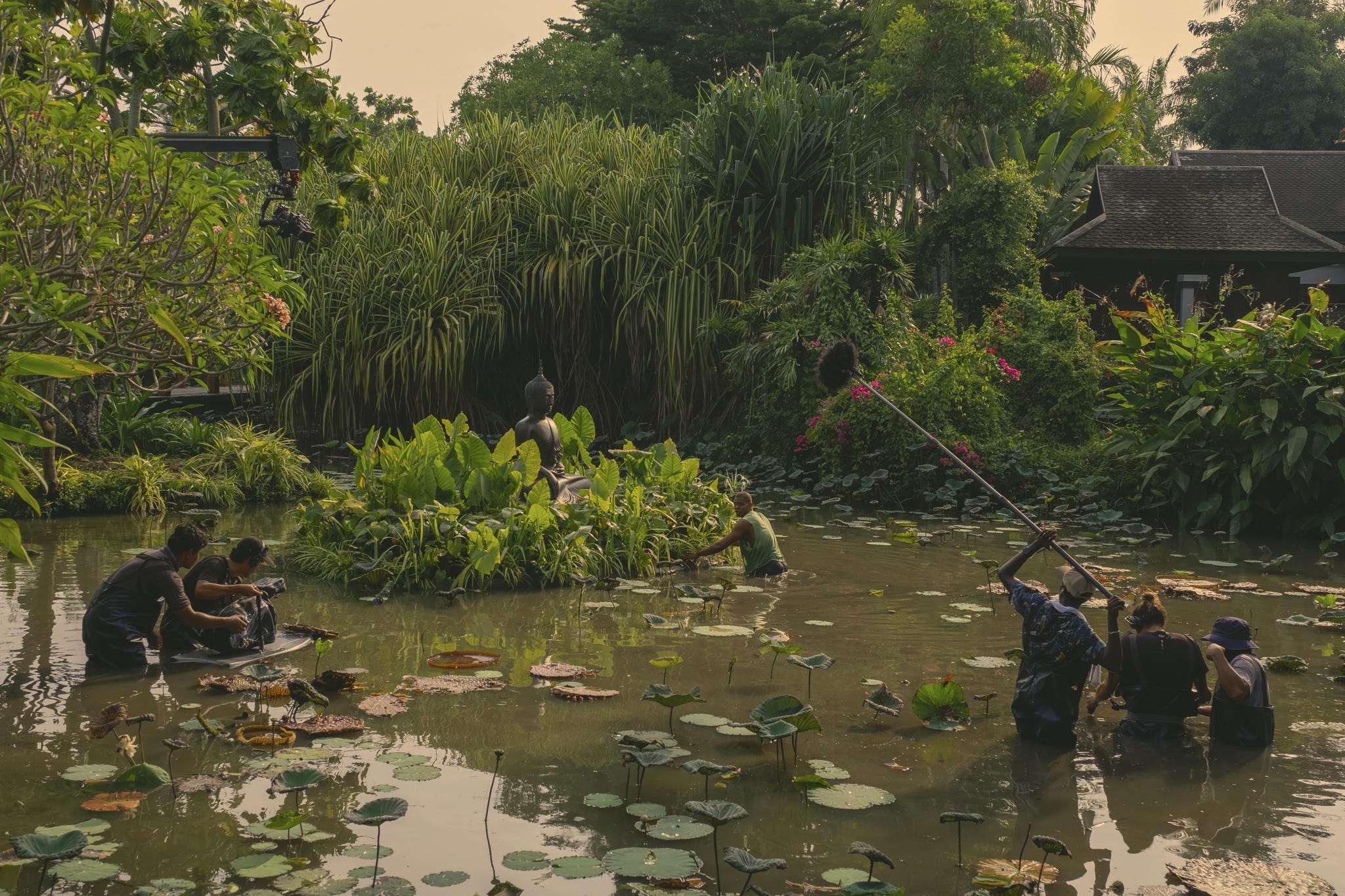 behind the scenes of the white lotus series 3 episode 1