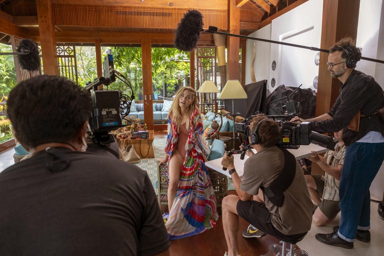 behind the scenes of the white lotus series 3 episode 1