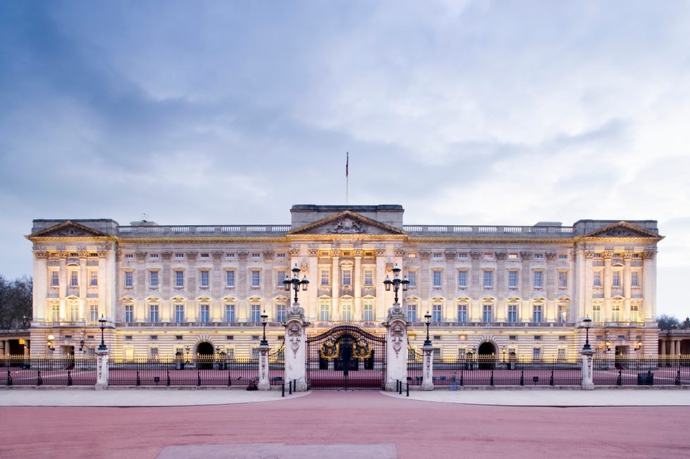 Buckingham Palace at dusk