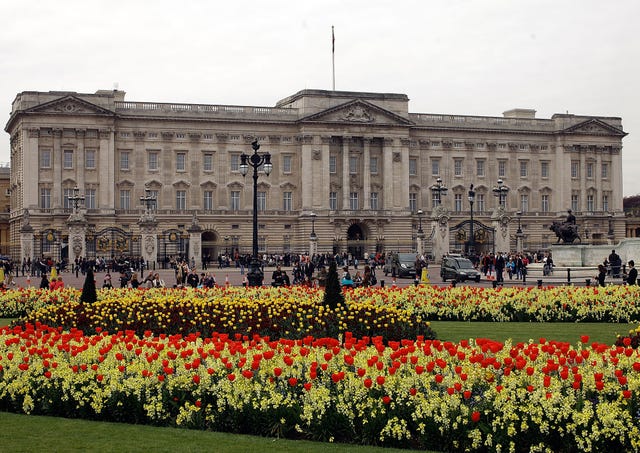 buckingham palace gardens open